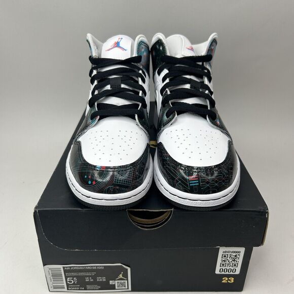 Nike Shoes Air Jordan 1 Mid SE GS “Take Flight” 2023 - Picture 2 of 5